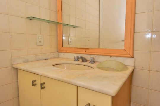 Banheiro de apartamento para alugar com 1 quarto, 65m² em Jardim Botânico, Rio de Janeiro