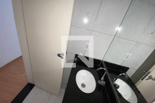 Banheiro Social de apartamento à venda com 2 quartos, 60m² em Taquara, Rio de Janeiro