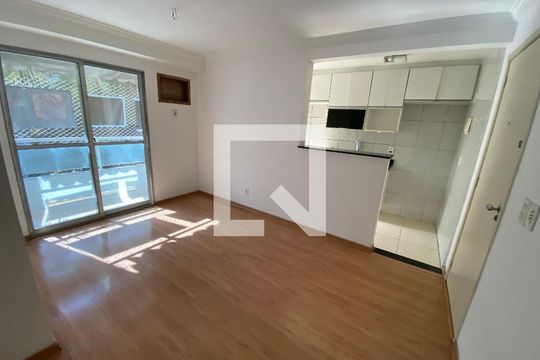 Apartamento à venda com 2 quartos, 60m² em Taquara, Rio de Janeiro