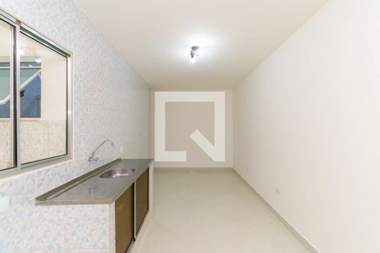 Cozinha de casa para alugar com 2 quartos, 120m² em Jardim Adutora, São Paulo