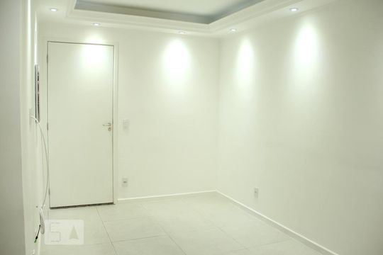 Sala de apartamento para alugar com 2 quartos, 55m² em Vila Guarani (z Sul), São Paulo