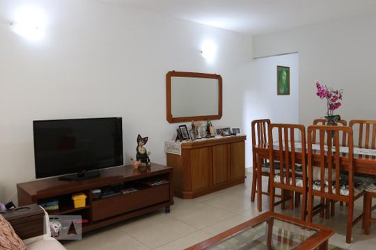 Casa à venda com 3 quartos, 174m² em Centro, Diadema