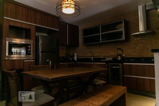 Cozinha de casa para alugar com 3 quartos, 200m² em Vila Mariana, São Paulo