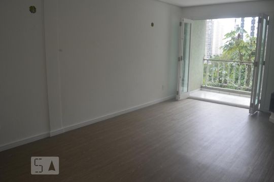 Quarto  de casa para alugar com 3 quartos, 250m² em Paraíso do Morumbi, São Paulo