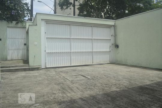 Garagem de casa para alugar com 3 quartos, 250m² em Paraíso do Morumbi, São Paulo