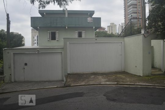 Casa para alugar com 3 quartos, 250m² em Paraíso do Morumbi, São Paulo