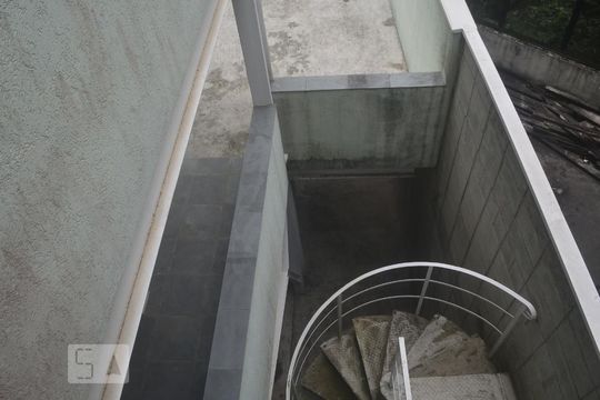 Segundo Andar de casa para alugar com 3 quartos, 250m² em Paraíso do Morumbi, São Paulo