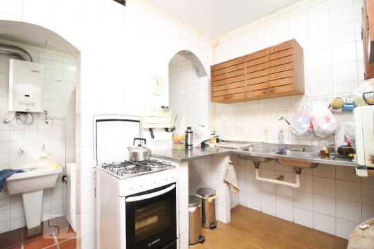 Cozinha de casa para alugar com 4 quartos, 170m² em Moinhos de Vento, Porto Alegre