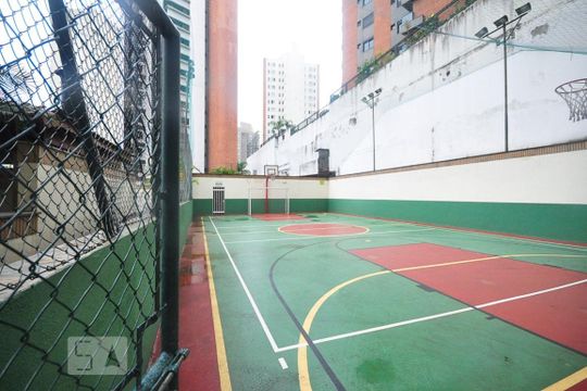 Quadra de apartamento para alugar com 2 quartos, 70m² em Vila Andrade, São Paulo