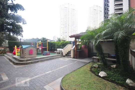 Playground de apartamento para alugar com 2 quartos, 70m² em Vila Andrade, São Paulo