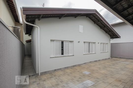 Fundos de casa à venda com 3 quartos, 217m² em Jardim Chapadão, Campinas