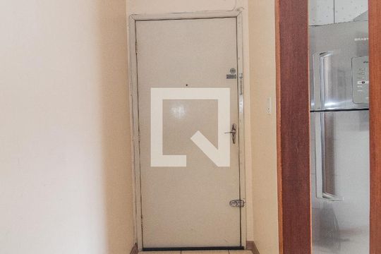 Sala de apartamento à venda com 2 quartos, 70m² em Cristal, Porto Alegre