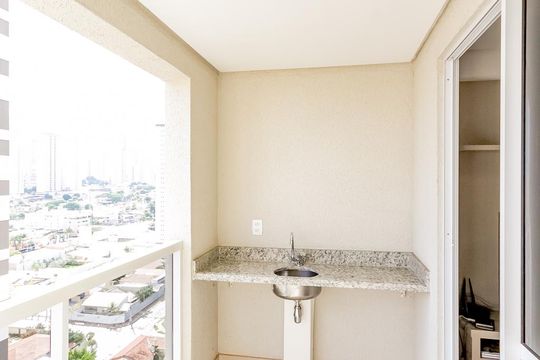 Sacada de apartamento à venda com 2 quartos, 65m² em Setor Bueno, Goiânia