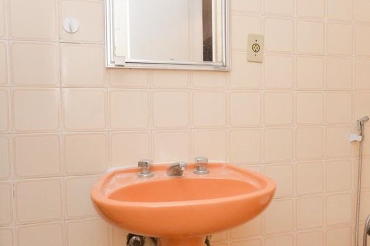 Banheiro de apartamento à venda com 2 quartos, 62m² em Vila Isabel, Rio de Janeiro