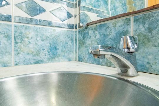 Banheiro de apartamento para alugar com 3 quartos, 60m² em Santa Efigênia, Belo Horizonte