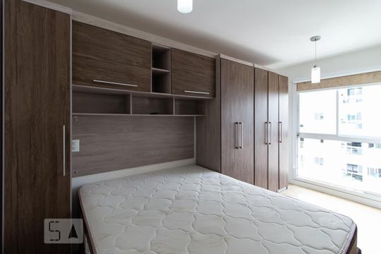 Apartamento à venda com 3 quartos, 78m² em Boa Vista, Curitiba