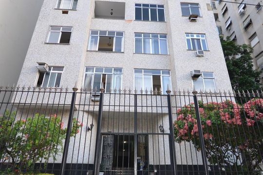 Fachada de apartamento para alugar com 2 quartos, 85m² em Glória, Rio de Janeiro