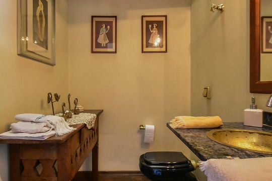 Lavabo de casa para alugar com 5 quartos, 680m² em Interlagos, São Paulo