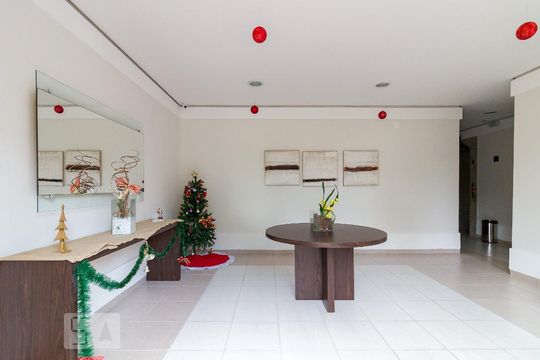 Hall de entrada de apartamento para alugar com 3 quartos, 96m² em Vila Rosália, Guarulhos
