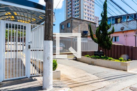 Fachada de apartamento à venda com 2 quartos, 50m² em Vila do Encontro, São Paulo