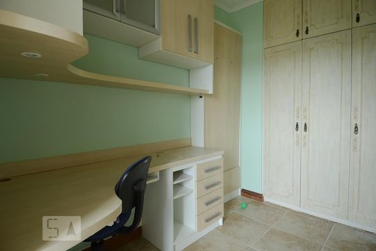 Quarto de Serviço de apartamento à venda com 2 quartos, 77m² em Medianeira, Porto Alegre