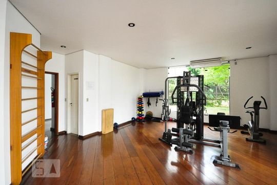 Academia de apartamento para alugar com 2 quartos, 70m² em Real Parque, São Paulo