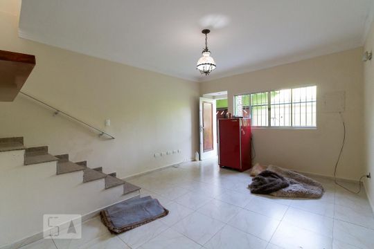 Sala de estar de casa para alugar com 5 quartos, 160m² em Ponte Grande, Guarulhos