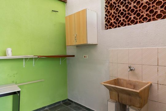 Área de serviço superior de casa à venda com 5 quartos, 160m² em Ponte Grande, Guarulhos