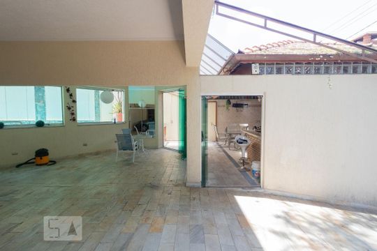 Garagem de casa para alugar com 3 quartos, 360m² em City América, São Paulo