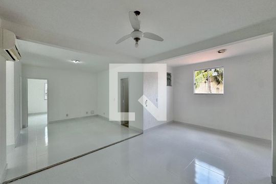 Apartamento à venda com 3 quartos, 150m² em Vargem Pequena, Rio de Janeiro
