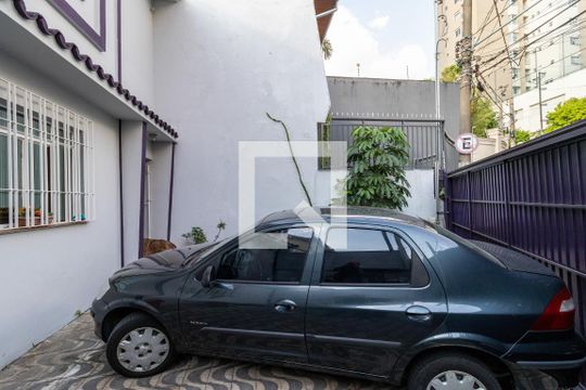 Garagem de casa para alugar com 5 quartos, 250m² em Perdizes, São Paulo