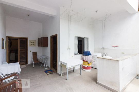 Quintal de casa à venda com 7 quartos, 750m² em Lauzane Paulista, São Paulo