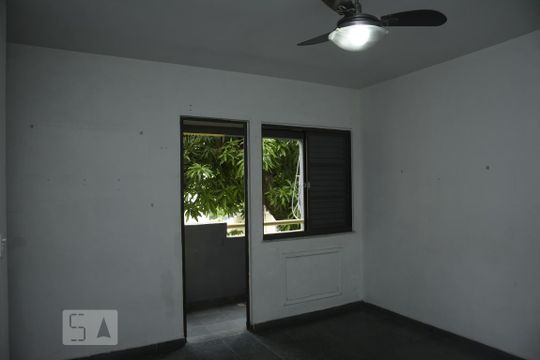 Sala de apartamento à venda com 2 quartos, 60m² em Taquara, Rio de Janeiro
