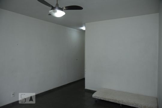 Sala de apartamento à venda com 2 quartos, 60m² em Taquara, Rio de Janeiro