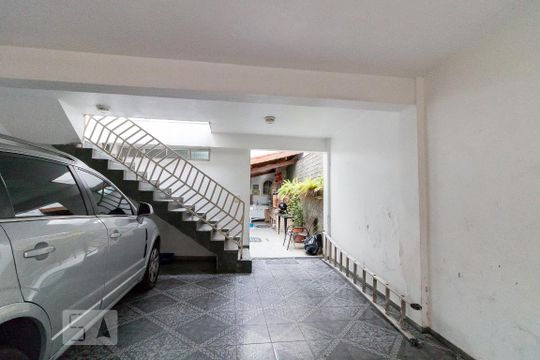 Garagem de casa para alugar com 3 quartos, 240m² em Vila Augusta, Guarulhos