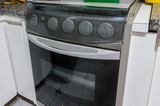 Cozinha - ogão de casa para alugar com 3 quartos, 240m² em Vila Augusta, Guarulhos