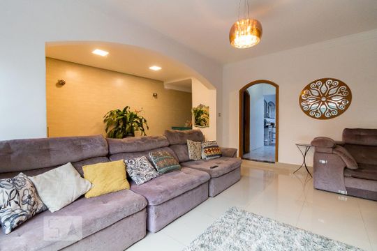 Sala de casa para alugar com 3 quartos, 240m² em Vila Augusta, Guarulhos