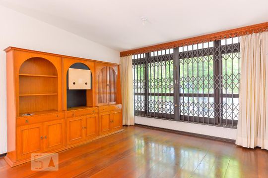 Sala de casa à venda com 4 quartos, 274m² em Sumaré, São Paulo
