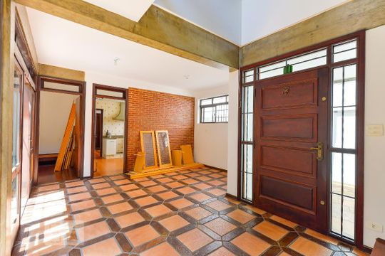 Hall Entrada de casa à venda com 4 quartos, 274m² em Sumaré, São Paulo