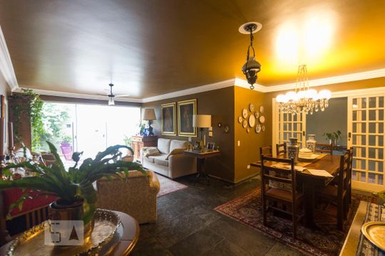 Sala de casa para alugar com 4 quartos, 220m² em Jardim Prudência, São Paulo