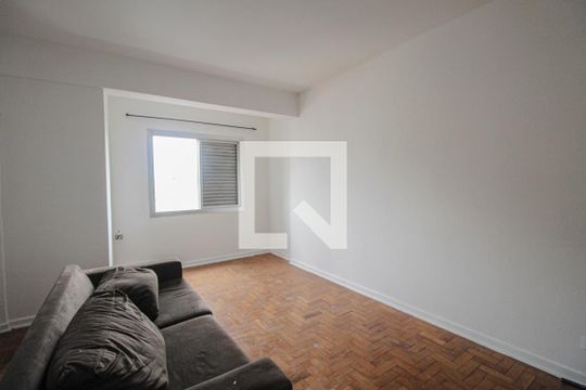 Sala/Quarto de apartamento para alugar com 1 quarto, 24m² em Sé, São Paulo
