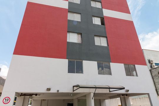 Fachada do bloco - fundos de apartamento para alugar com 2 quartos, 52m² em Jardim Vila Galvão, Guarulhos
