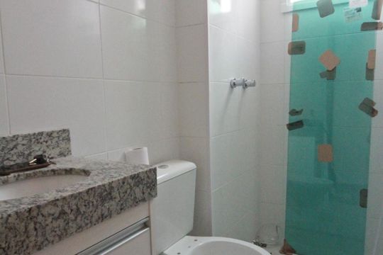 Banheiro de apartamento à venda com 2 quartos, 43m² em Jardim Iris, São Paulo