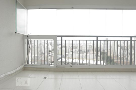 Varanda de kitnet/studio para alugar com 1 quarto, 34m² em Santa Cecilia, São Paulo