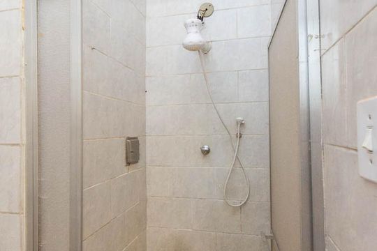 Banheiro Social de apartamento para alugar com 2 quartos, 40m² em Fonseca, Niterói