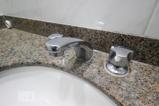 Banheiro da Suíte de apartamento para alugar com 2 quartos, 91m² em Recreio dos Bandeirantes, Rio de Janeiro