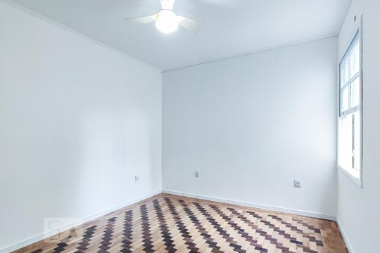 Quarto 1 de apartamento à venda com 2 quartos, 90m² em Farroupilha, Porto Alegre