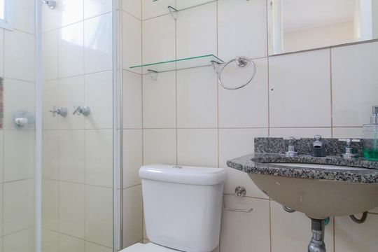 Banheiro do quarto 1 de apartamento para alugar com 2 quartos, 52m² em Mooca, São Paulo
