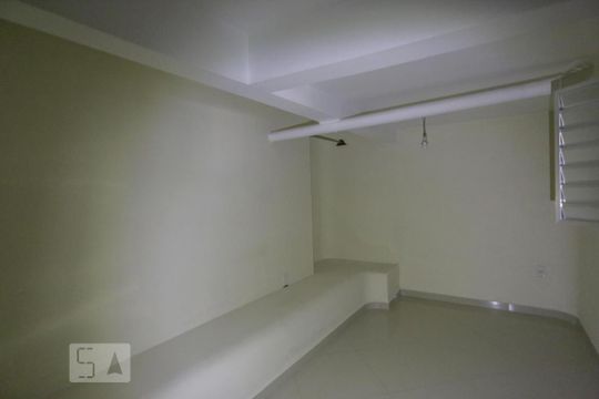 Área Útil de casa para alugar com 3 quartos, 300m² em Vila Madalena, São Paulo