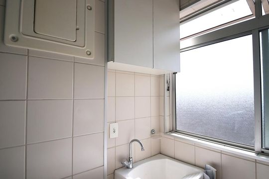 Área de Serviço de apartamento à venda com 2 quartos, 52m² em Jardim Alzira, São Paulo